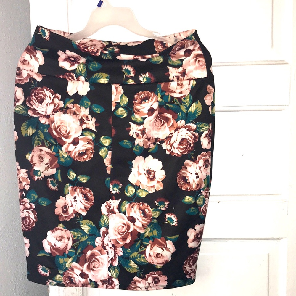 Plus Size Skirt - Picture 2 of 2